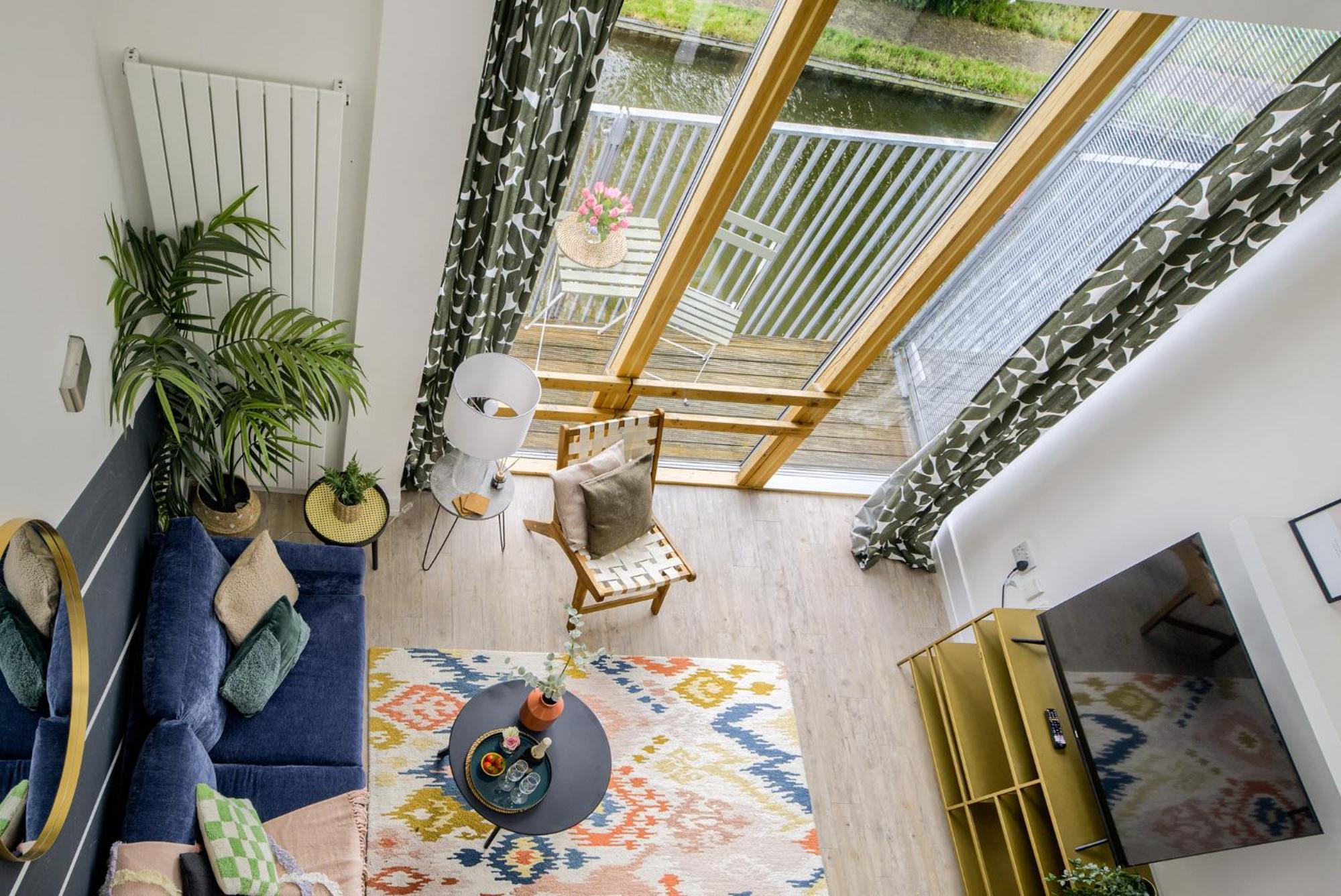 Coventry Large 4-Bed Townhouse By Empower Homes Екстер'єр фото